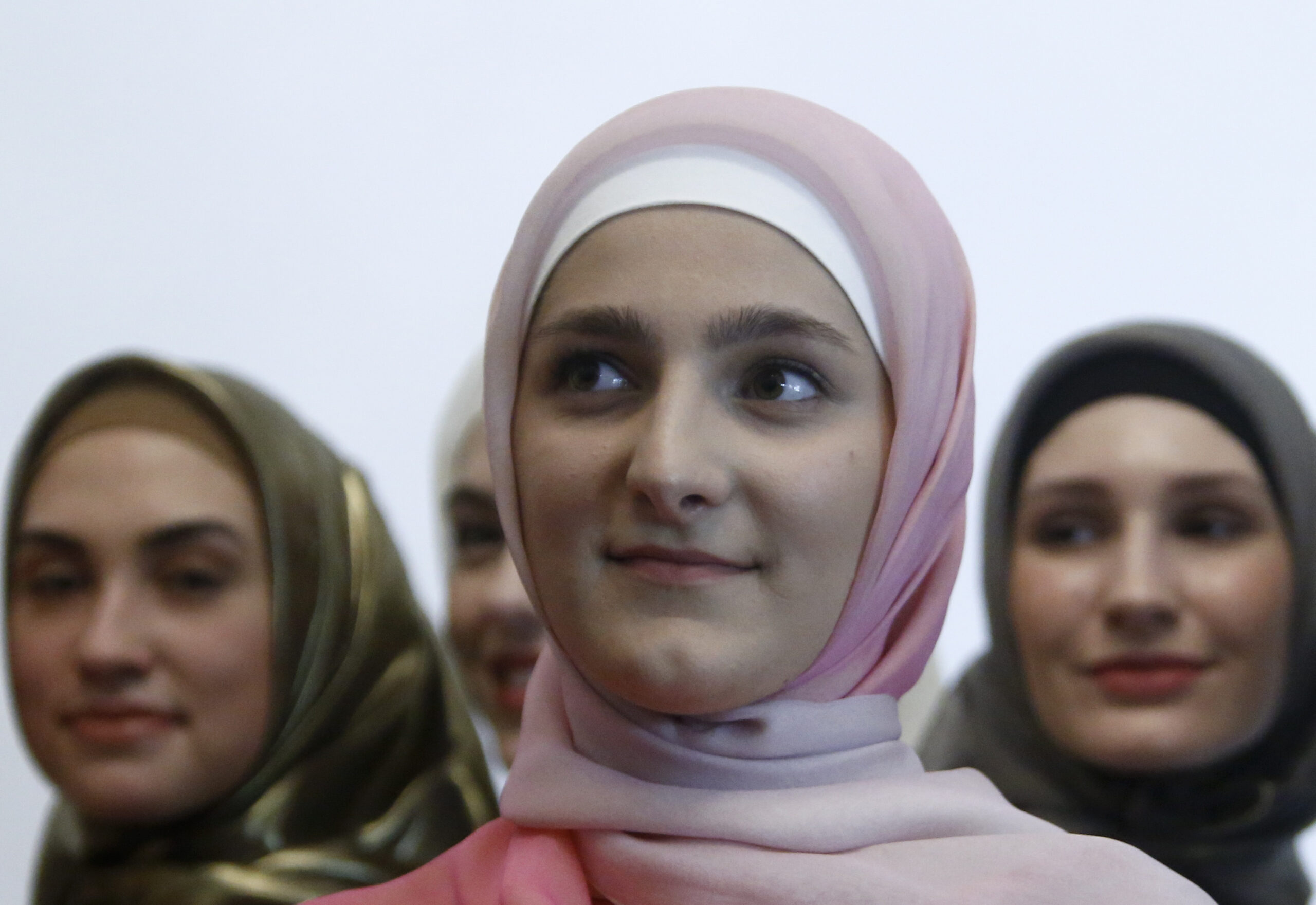 Айшат Кадырова - владелец «Чеченских минеральных вод», а Табарик Кадырова – гендиректор «Омикрон 96»